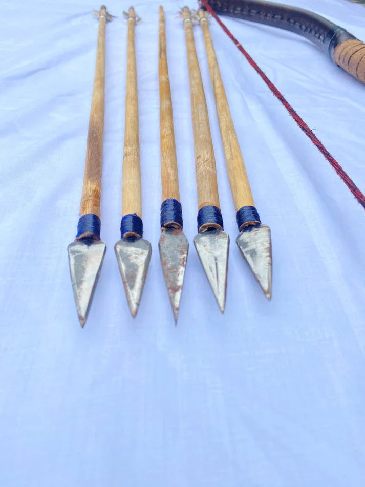 Bow & A Set of Arrows - SRI ASDHUJ
